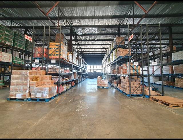 2,100M² WAREHOUSE TO LET IN CITY DEEP